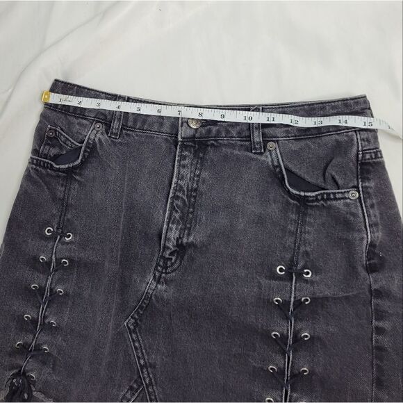 TOPSHOP Moto black mini skirt lace up goth raw hem distressed 8 - Picture 8 of 9